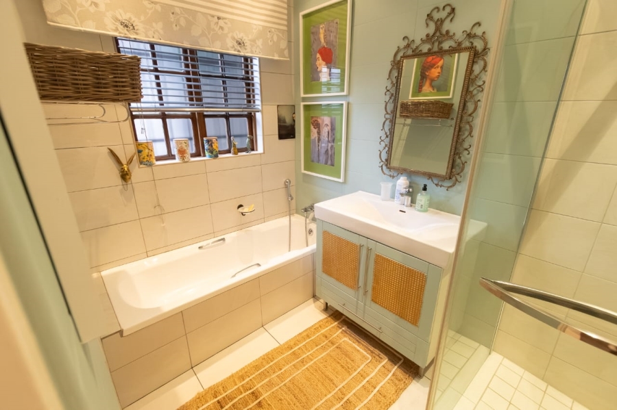 3 Bedroom Property for Sale in Safari Gardens North West